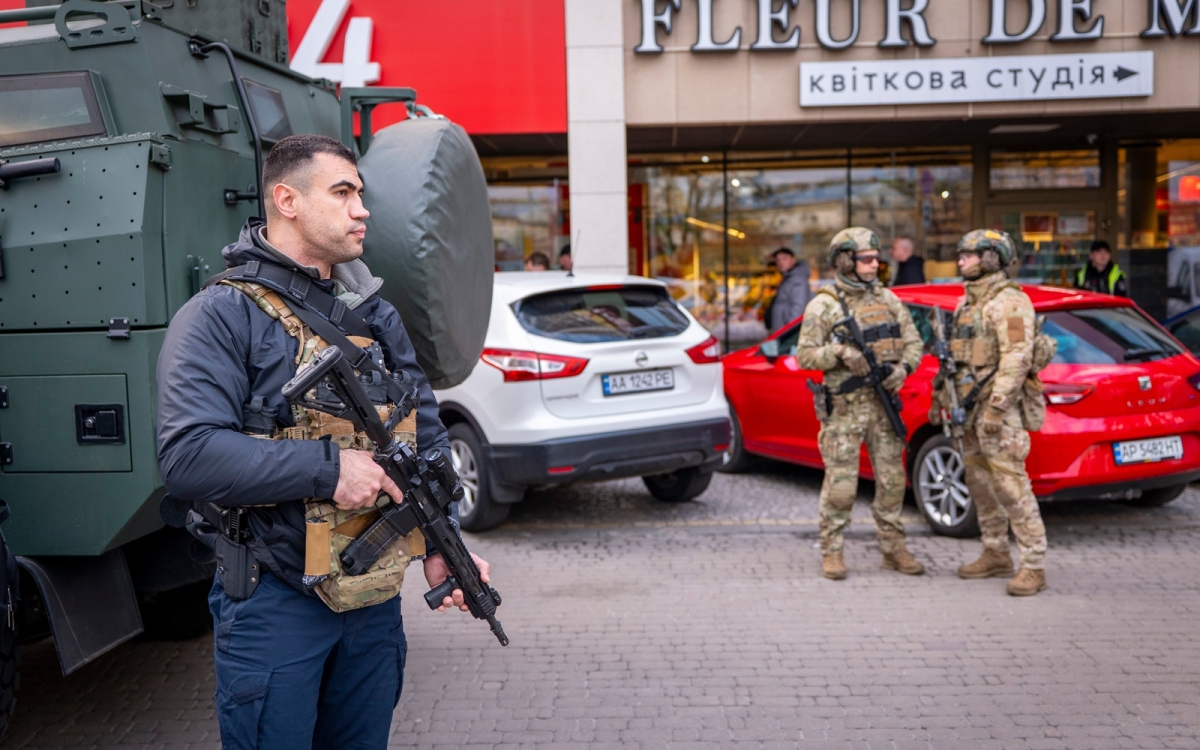 Xả súng đẫm máu ở thủ đô Kiev của Ukraine khiến 6 người tử vong